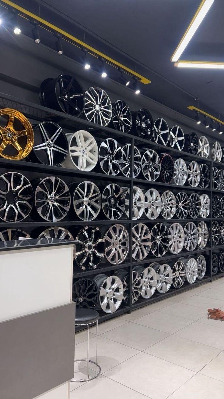 Part of all cars - Adams, New York - Mi Mercado