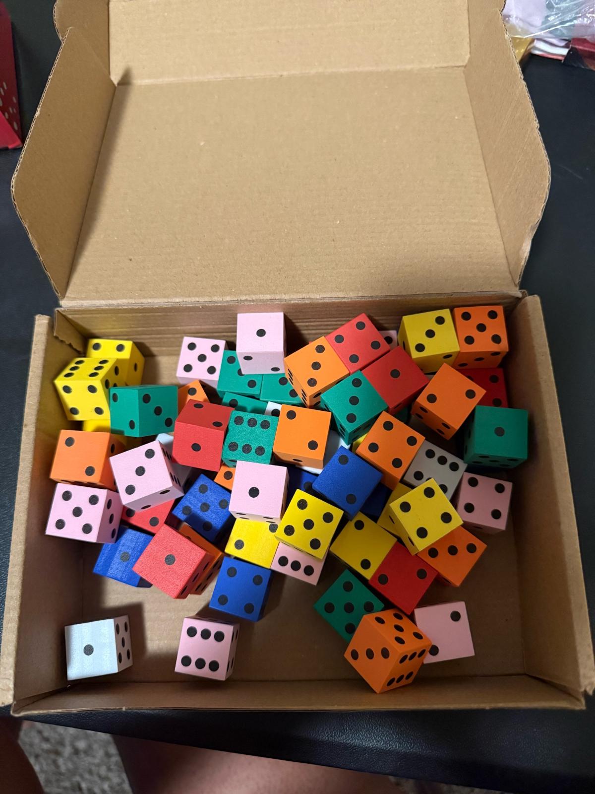 juego de dados - Pleasanton, California - Mi Mercado