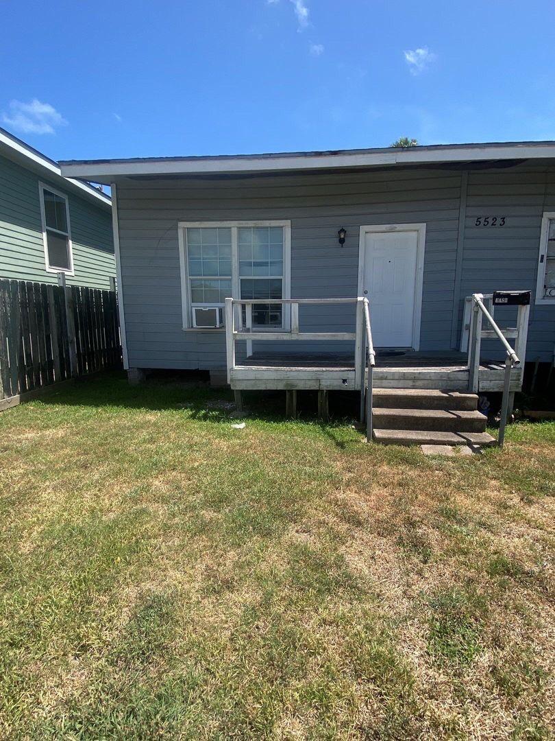 2 bd 1 ba 700 Sq Ft  Available Now - Missouri City, Texas - Mi Mercado