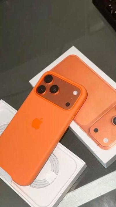 iPhone 17 pro max bleu - Thumbnail 2